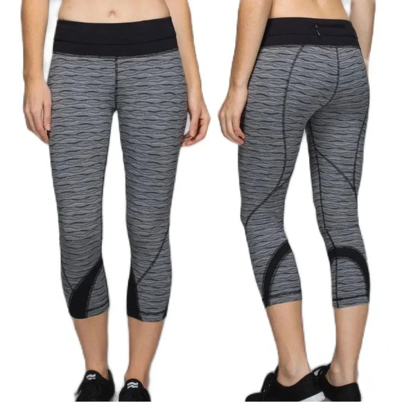 lululemon athletica Pants - LULULEMON ATHLETICA Women’s Capri Leggings